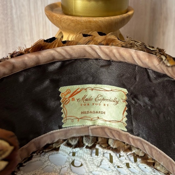 Hildagarde Vintage 1940’s Pheasant Feathered Hat Fascinator - Picture 8 of 8
